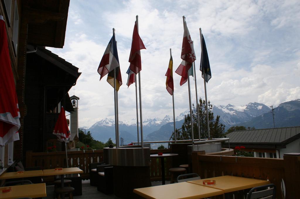 B&B Café de la Poste Agettes Exterior foto