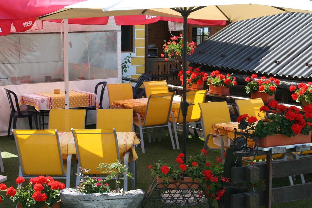 B&B Café de la Poste Agettes Exterior foto