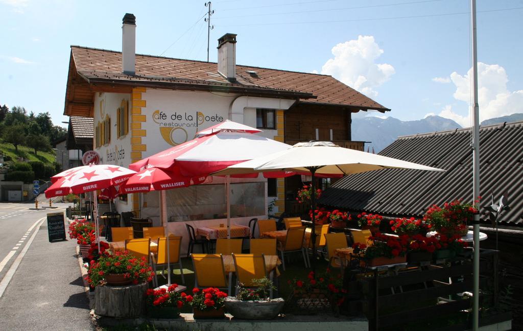 B&B Café de la Poste Agettes Exterior foto